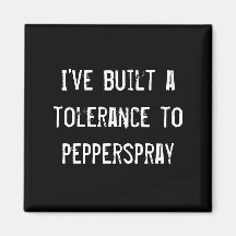 He construido una tolerancia a pepperspray iman para frigorífico
