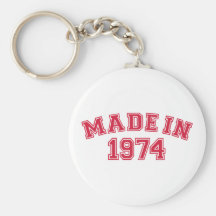 Hecho en 1974 llavero personalizado