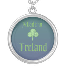 Hecho en Irlanda Collares