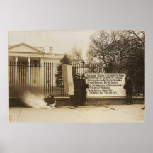 Hoguera del Suffragette de las mujeres en la C.C.  Poster