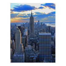 Horizonte de la última hora de la tarde NYC como a Tarjetas Postales