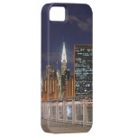 Horizonte de Manhattan en la noche, New York City iPhone 5 Case-Mate Protectores