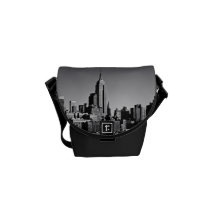 Horizonte de New York City en blanco y negro Bolsas De Mensajeria
