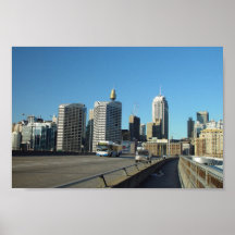 Horizonte de Sydney de la autopista sin peaje cerc Posters