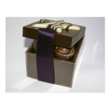 Huevos de Pascua en una caja del chocolate Postal