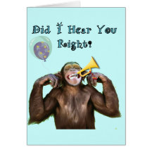 Humor divertido del chimpancé que consigue la tarj