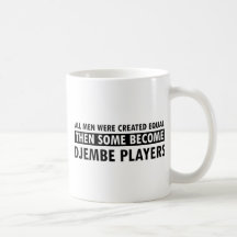 Igualmente creado diseño de los jugadores del djem taza de café