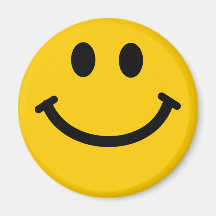 Imán sonriente feliz amarillo de la cara