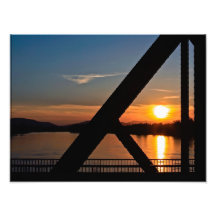 IMPRESIONES - "puesta del sol en el puente del río Foto