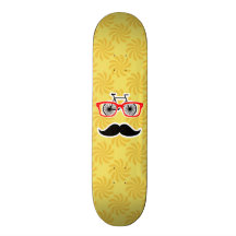 Inconformista amarillo divertido tabla de patinar
