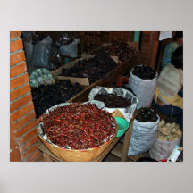 Ingredientes alimentarios en un ultramarinos poster