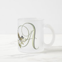 Iniciales C del pájaro cantante Taza