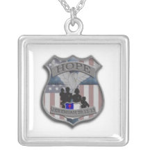 Insignia del collar de la esperanza