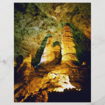 Interior encendido del parque nacional de las cave flyer personalizado
