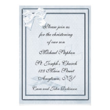 Invitación azul del bautizo del arco