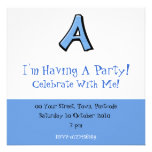 Invitación azul tonta del fiesta de la letra A
