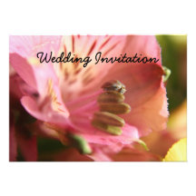 Invitación blanca/rosada del boda de la flor del A