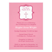 Invitación cruzada rosada del bautismo