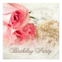 Invitación de la fiesta de cumpleaños con los rosa