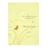 Invitación de oro del Flourish de la mariposa invitaciones