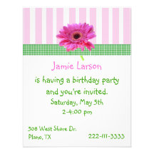 Invitación del cumpleaños de Gerber del chica boni