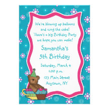 Invitación del cumpleaños de la magdalena del oso 