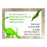 Invitación del cumpleaños de los dinosaurios verde