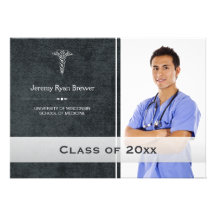 Invitación médica de la foto de la graduación de l