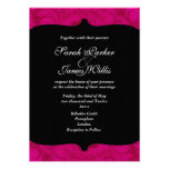 Invitación negra y fucsia de encargo del damasco