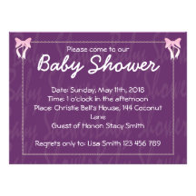 Invitación púrpura de la ducha de la niña