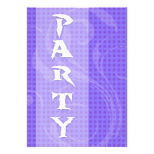 Invitación púrpura de la fiesta de cumpleaños del 