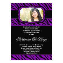 invitación púrpura de Quinceanera del estampado de