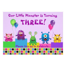 Invitación (púrpura) del cumpleaños del monstruo