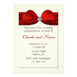 Invitación roja de la cena del ensayo del boda del