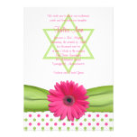 Invitación rosada y verde de Mitzvah del palo de l