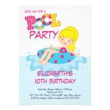 Invitación rubia de la fiesta en la piscina del ve
