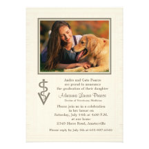 Invitación veterinaria de la foto de la graduación