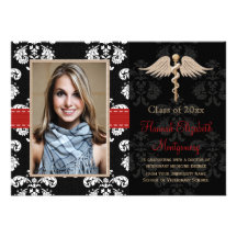 Invitación veterinaria roja de la graduación de la