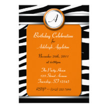 Invitaciones anaranjadas del cumpleaños del monogr anuncio