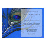 Invitaciones azules del boda de la pluma del pavo  invitaciones personalizada