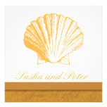 Invitaciones de oro del boda de playa de Shell de  Anuncios Personalizados
