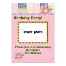 Invitaciones rosadas de la fiesta de cumpleaños de invitación