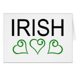 Irlandés con los corazones tarjeta