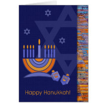Jánuca feliz. Menorah con la tarjeta de Dreidels