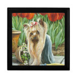 Jardín del tulipán de Yorkshire Terrier Cajas De Recuerdo