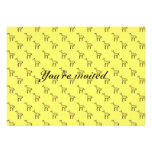 Jirafas en amarillo invitacion personalizada