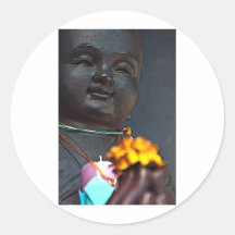 Jizo Buda con el ofrecimiento de la maravilla Etiquetas