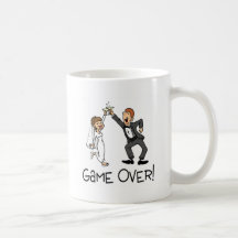 Juego de novia y del novio encima taza de café