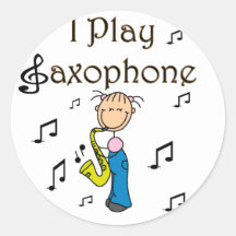 Juego las camisetas y los regalos del saxofón etiquetas  