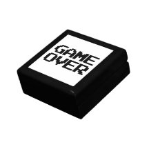 Juego sobre la caja de regalo